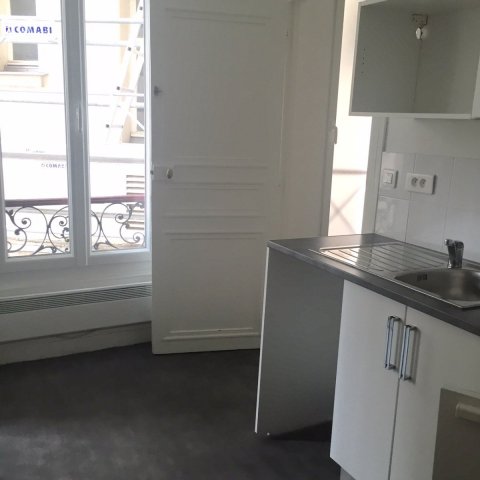 Location Appartement  1 pièce (studio) - 17m² 92200 Hauts-de-seine